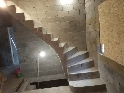г-образные лестницы